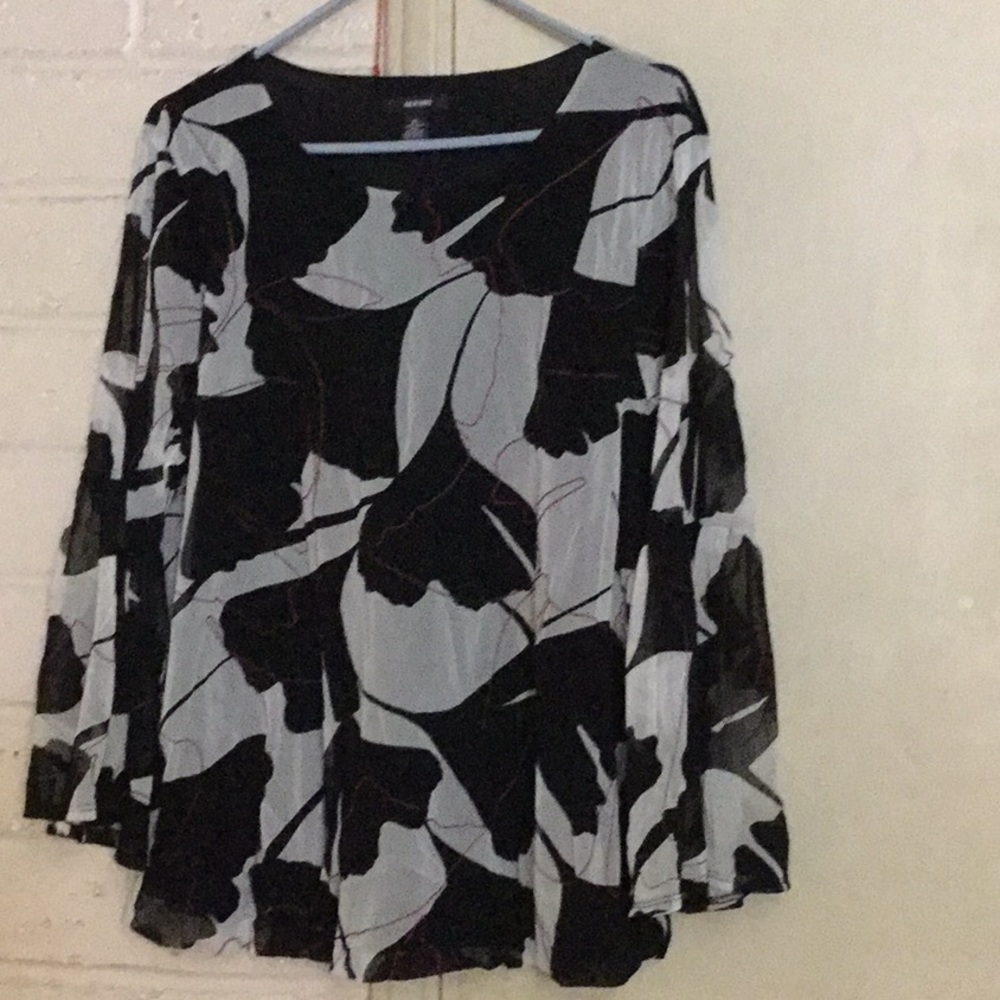 Bubble overlay blouse 👚